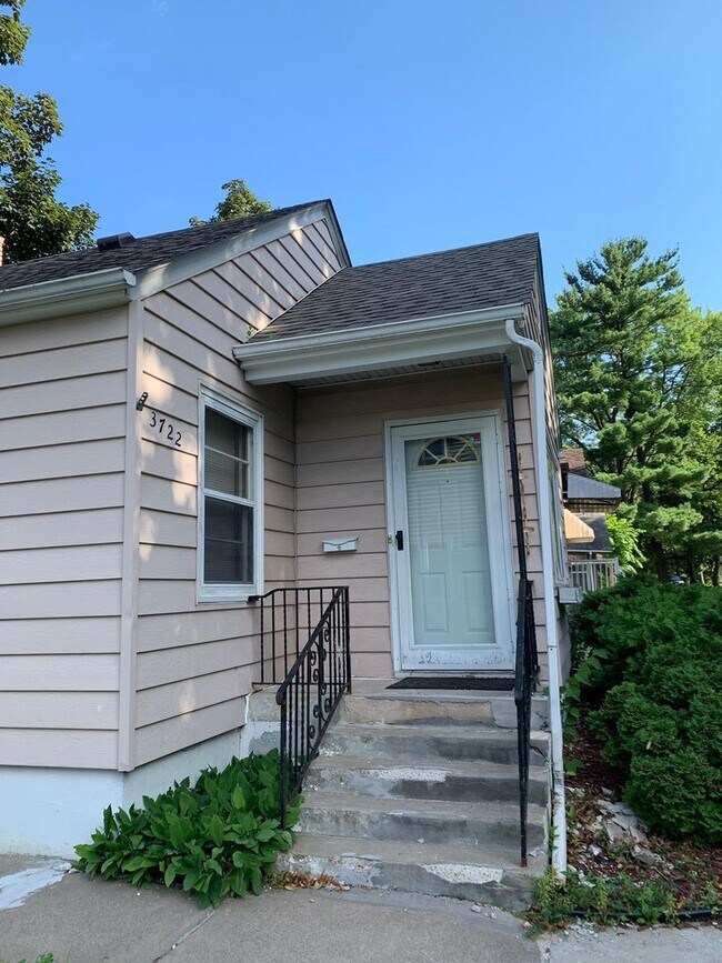 Building Photo - Beautiful Single Family home