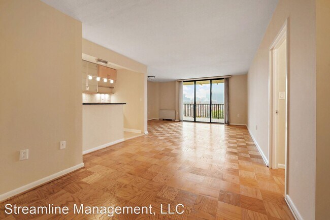 Building Photo - 1 br, 1 bath House - 4242 East West Hwy #914