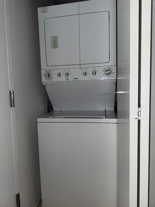 Building Photo - 1601 S Indiana Ave