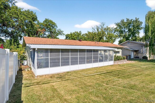 Building Photo - 354 Burncoate Dr