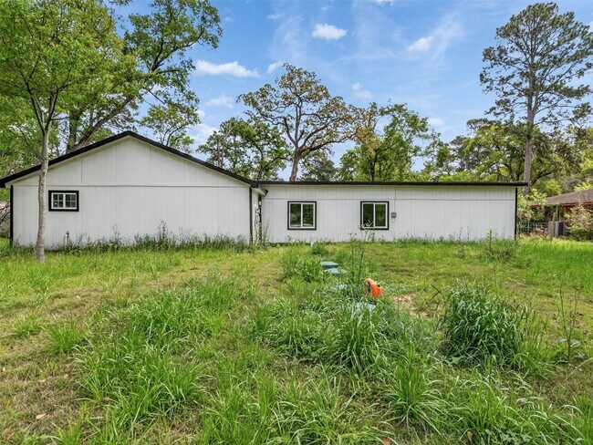 Building Photo - 11515 Iberia Dr