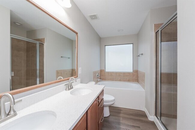 Building Photo - 26123 Flinton Dr