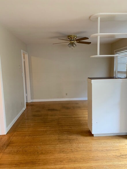 Building Photo - 472 Margarita Ave