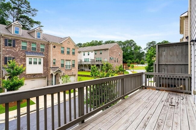 Building Photo - 2560 Clairebrooke Bnd