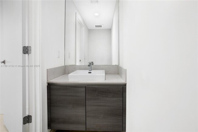 Building Photo - 1080 Brickell Ave