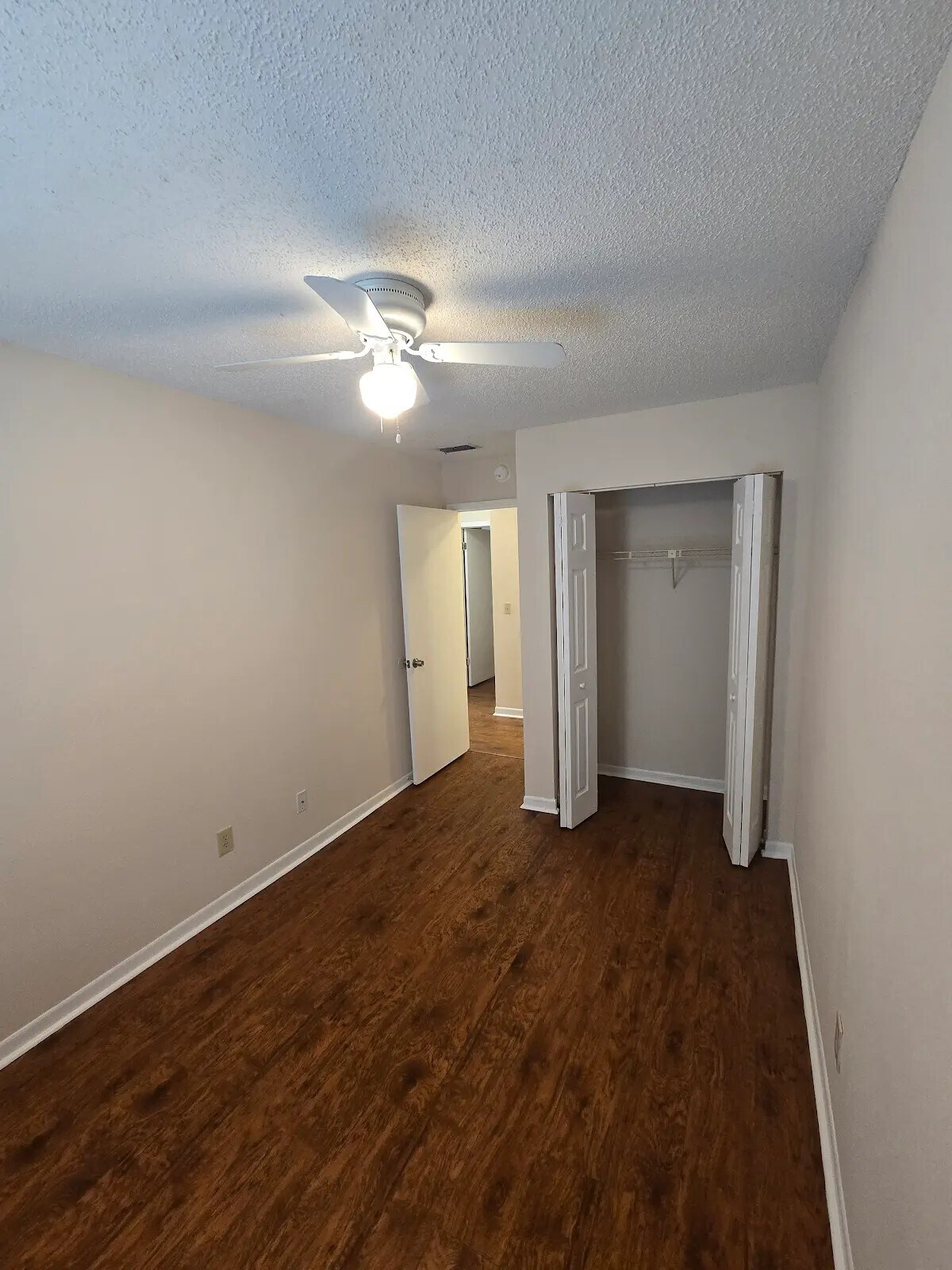 Building Photo - 5202 Sunridge Palms Dr