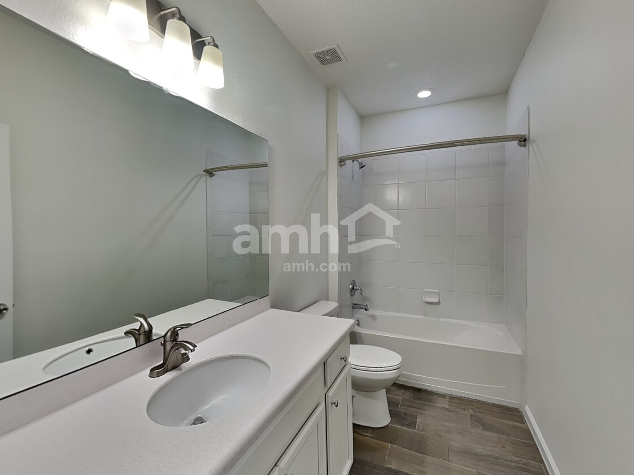 Building Photo - 144 Athens Dr