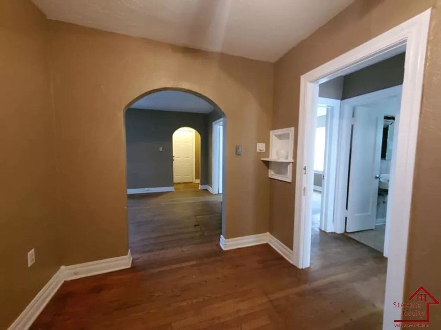 Building Photo - 1308 Virginia Ave