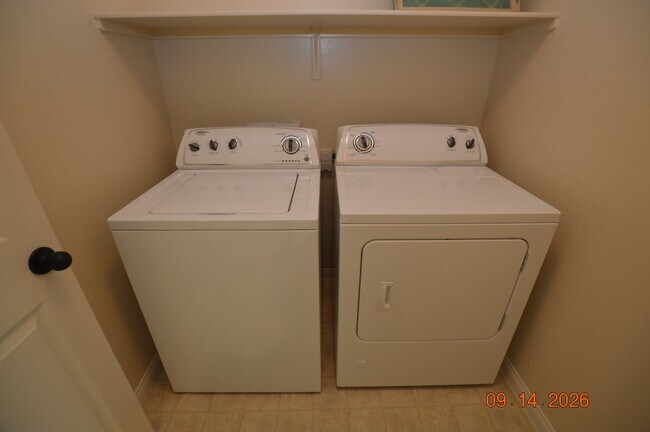 Building Photo - 340 Hillhead Ct
