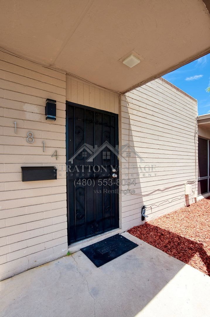Building Photo - 1814 W Frier Dr