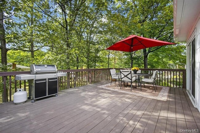 Building Photo - 27 Jefferson St