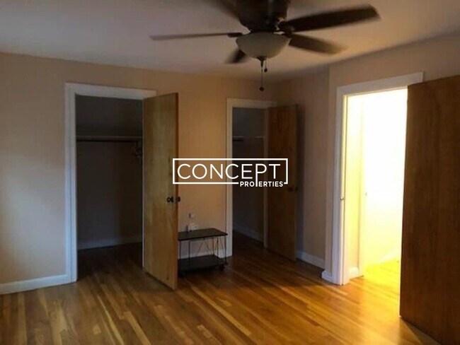 Building Photo - 49A Hackensack Rd. Unit 1B