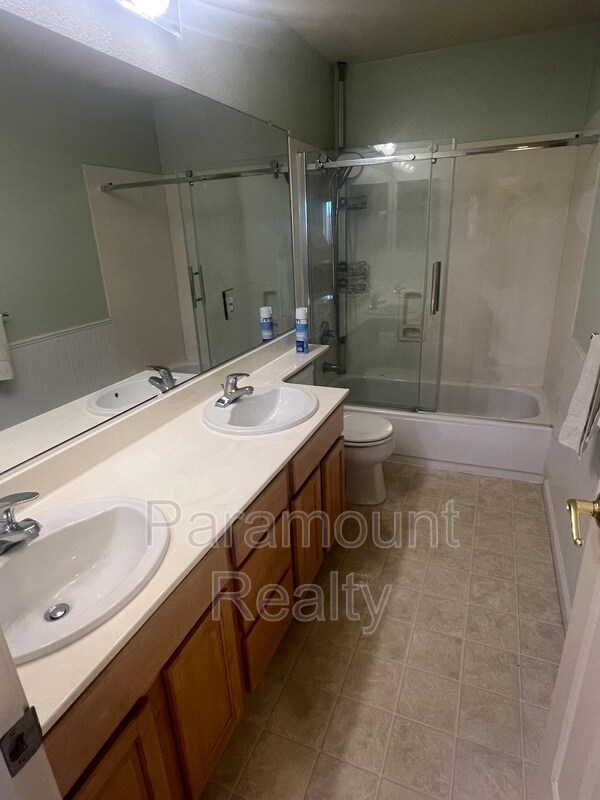 Building Photo - 5608 N Dublin Ranch Dr