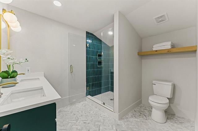 Building Photo - 814 Turner Ave