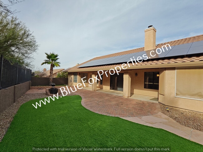 Building Photo - 1560 E Sonoran Desert Dr