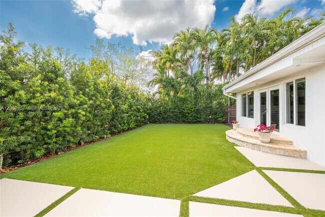 Building Photo - 6134 SW 28th St