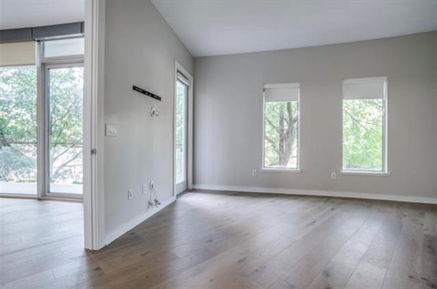 Building Photo - 2950 McKinney Ave