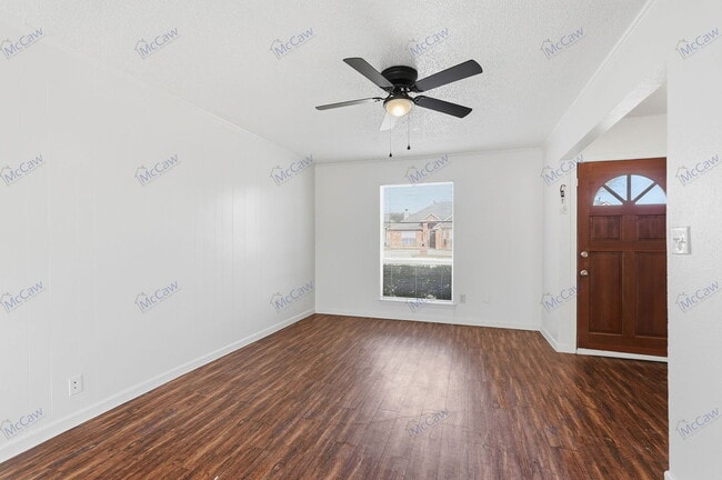 Building Photo - 3022 Kyle Rd