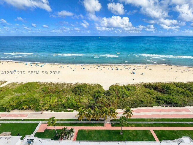 Building Photo - 5601 Collins Ave