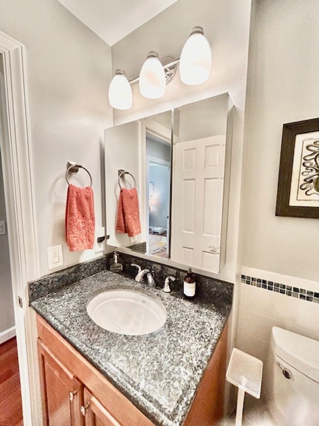 Building Photo - Welcome to this Lovely Home in Reston, VA!