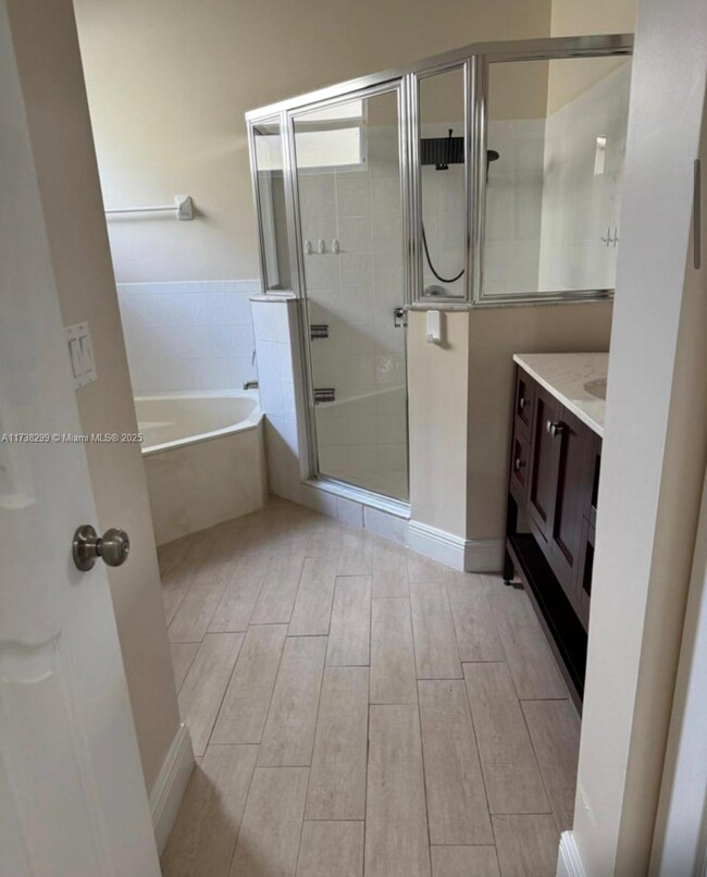Building Photo - 2670 Dunwoodie Pl