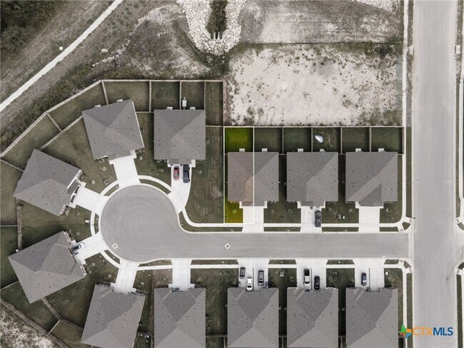 Building Photo - 1218 LEXINGTON Dr