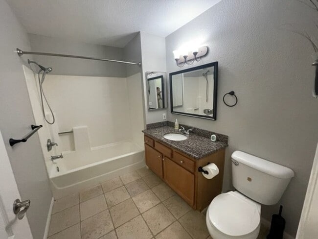 Building Photo - Remodeled 1br/1ba ground floor condo at Del Mar Villas in Carmel Valley