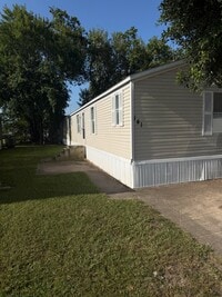 Building Photo - 141 Fox Meadow Dr