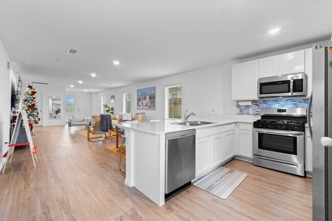 Building Photo - 20846 Masella Rdg Dr