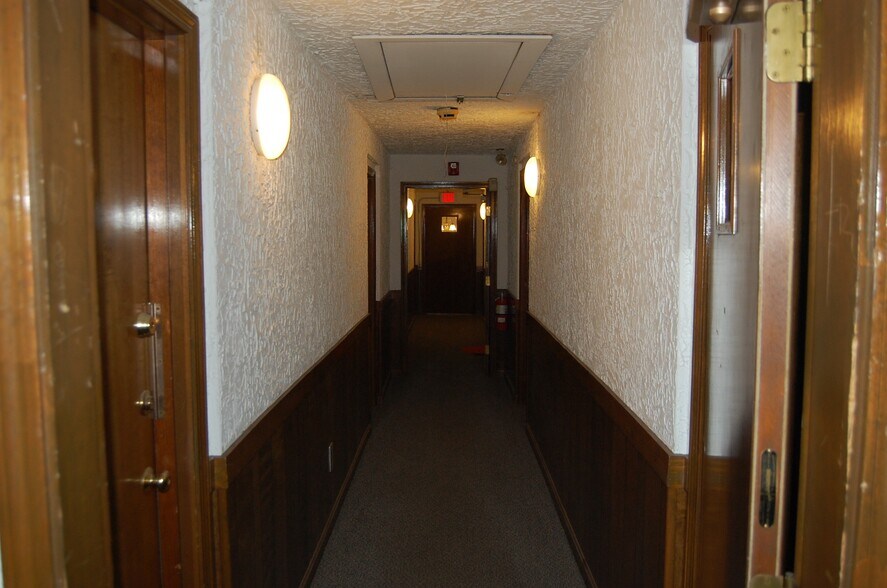 Building Photo - 75 Winthrop St