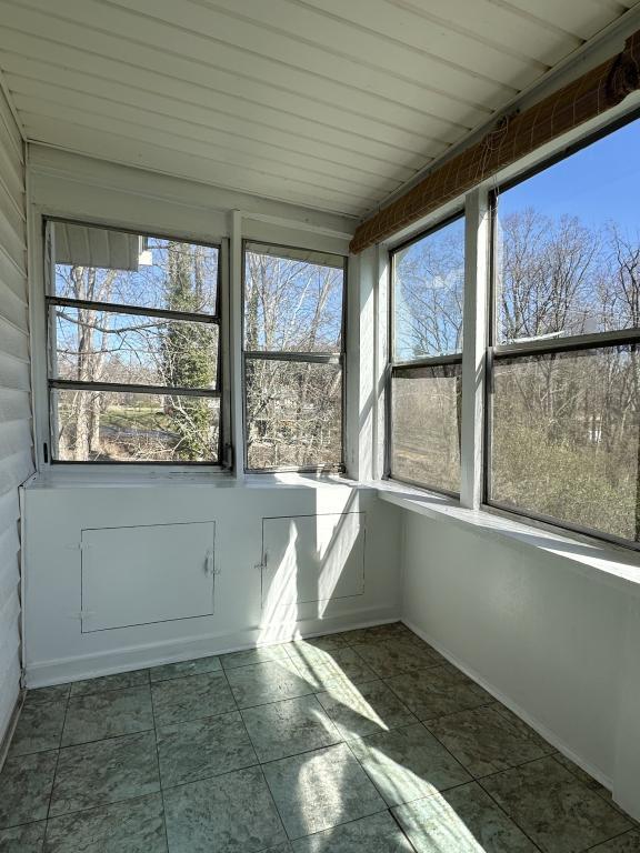 Building Photo - 174 Starnes Cove Rd