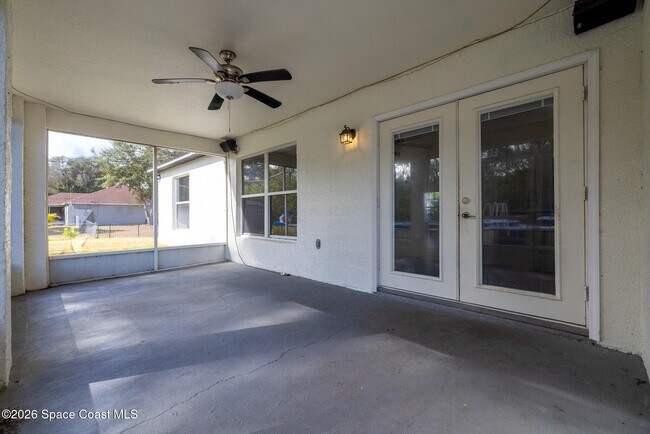 Building Photo - 1126 Ruby St SE