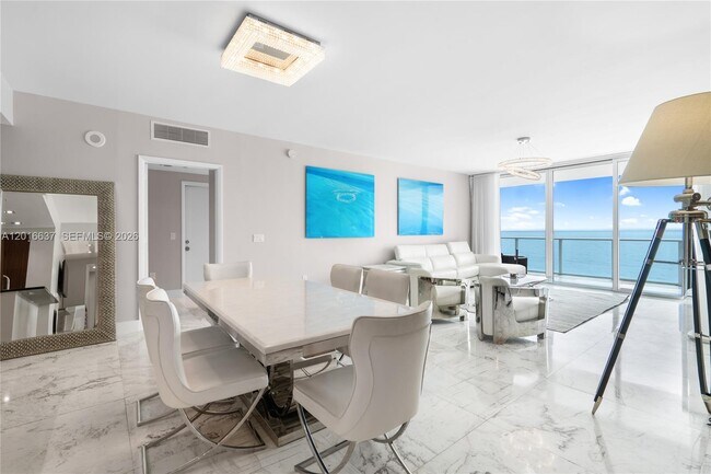 Building Photo - 3951 S Ocean Dr