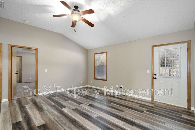 Building Photo - 4223 W Madison St