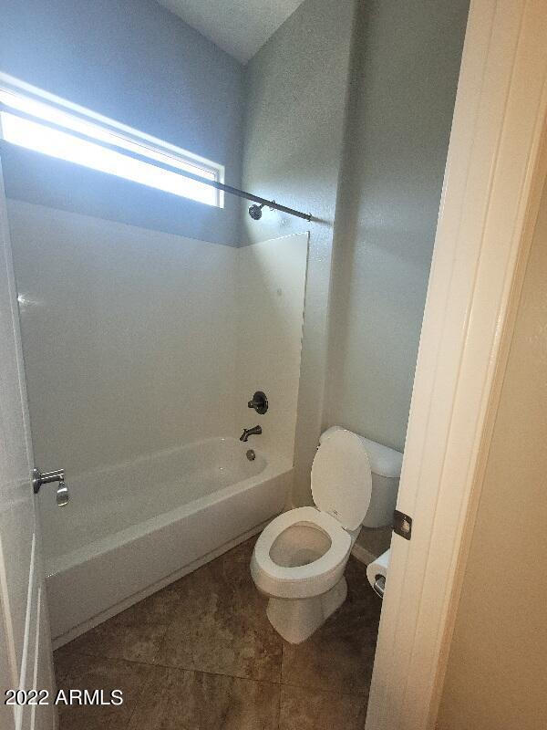 Building Photo - 19350 W Oregon Ave