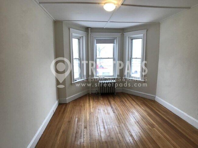 Building Photo - 2 bedroom in Boston MA 02215