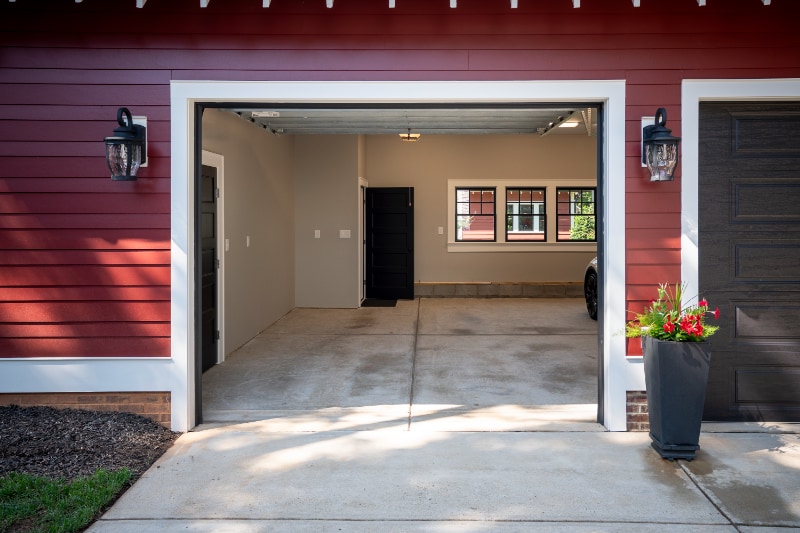 Building Photo - 2030 W Trade St