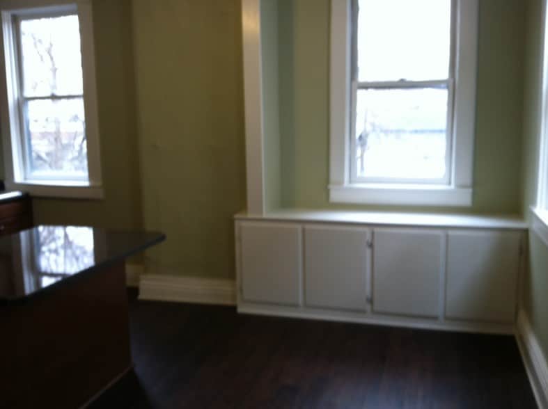 kitchen - 1423 Debarr St