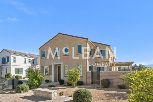 Building Photo - Gorgeous 2-Story 4-Bedroom Home with Loft ...