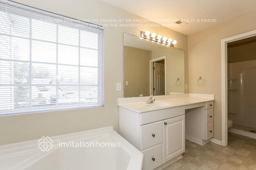 Building Photo - 9709 Pecota Ln