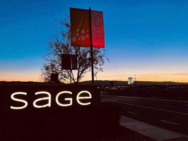 Building Photo - 436 Persimmon Cmn