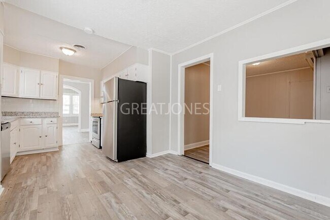 Building Photo - NOW OFFERING HALF OFF THE FIRST FULL MONTH...