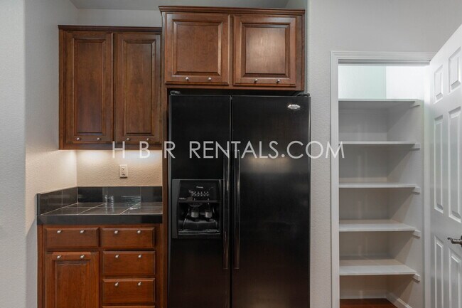 Building Photo - Bethany Village Mountain House Move-In Ready 3-Bed, 2.5-Bath