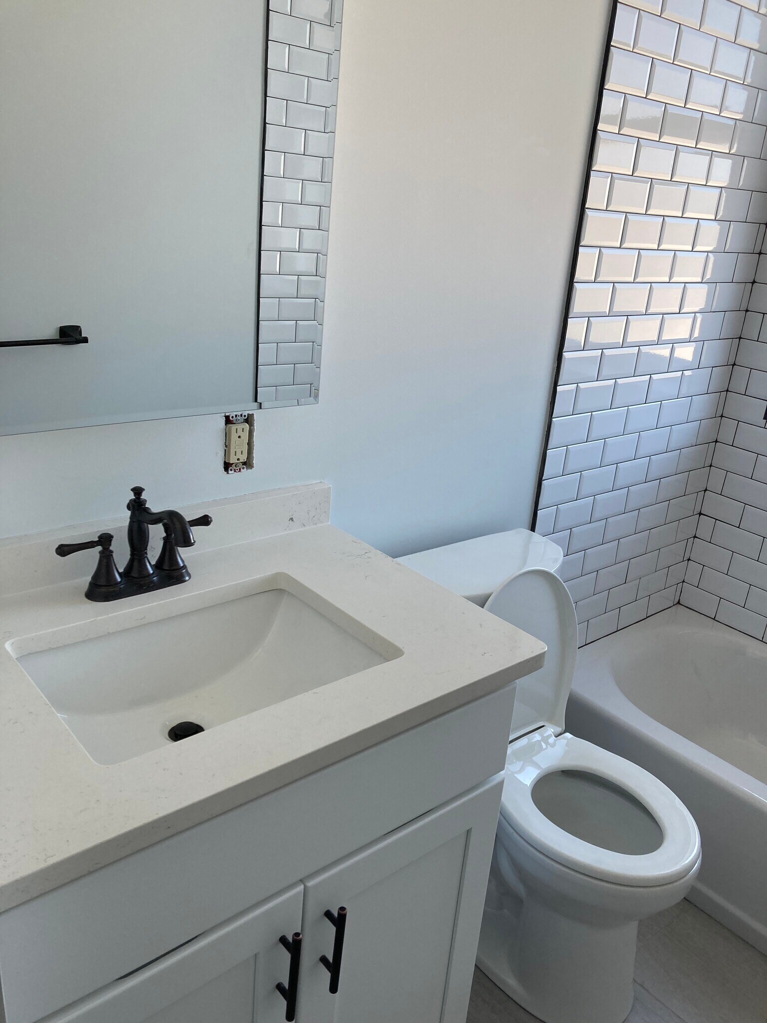 Building Photo - 2513 Frankford Ave