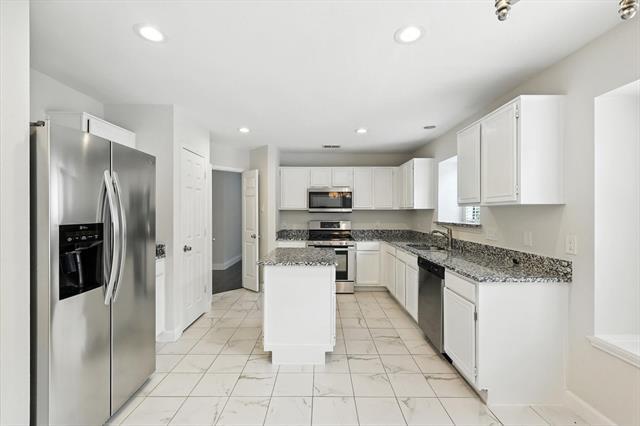 Building Photo - 5446 Meadow Vista Ln