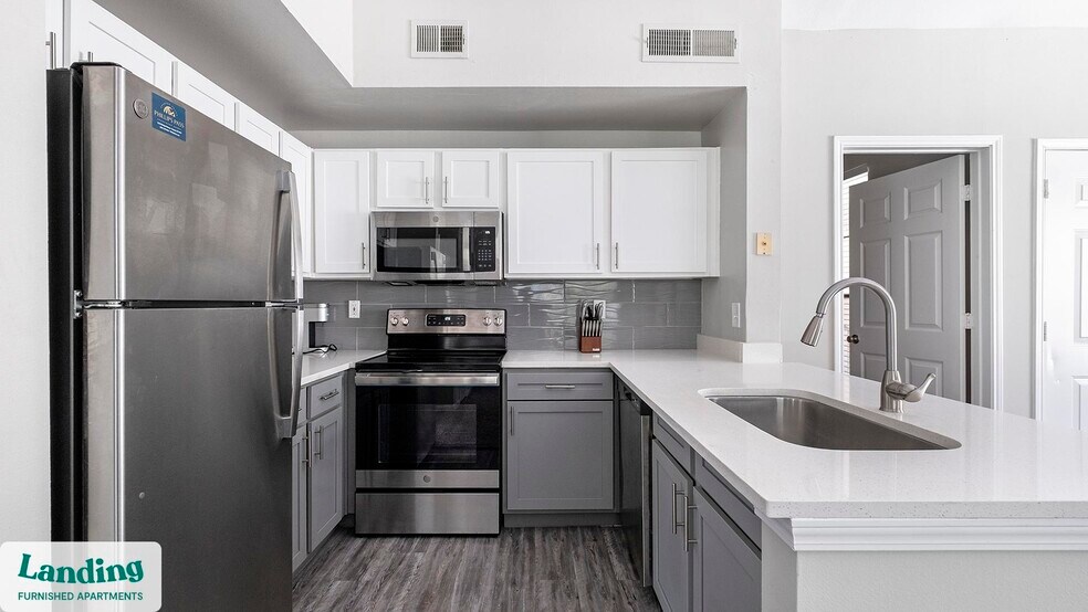 Building Photo - 2323 Eldridge Pkwy