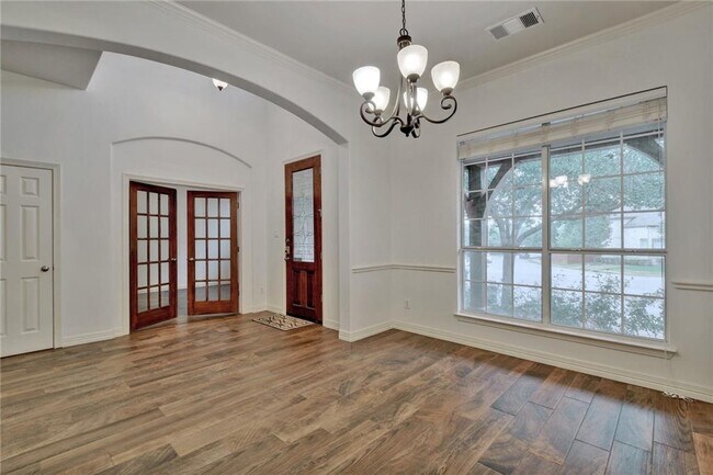 Building Photo - 2814 Cool River Loop