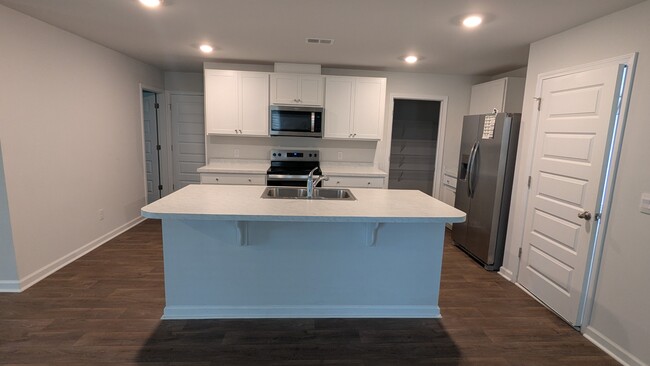 Building Photo - 131 Ellie Wy