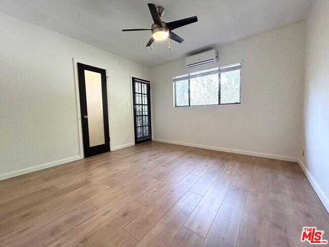 Building Photo - 1148 N Formosa Ave
