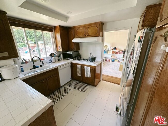 Building Photo - 3839 Pirate Dr